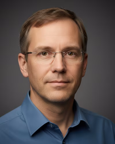 Stefan Hofer, Math Engine Lead